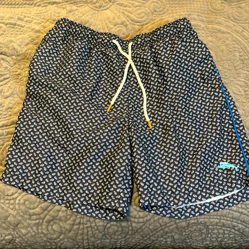 TOMMY BAHAMA Swim Trunks. Size Small
